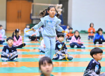 폴짝폴짝 수원 유치원생들의 줄넘기 대회 [포토뉴스]