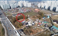 아파트 둘러싸인 보물단지… 주민들엔 ‘애물단지’ [로컬이슈]