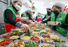 수원 평동새마을부녀회 사랑의 119 반찬나눠요 [포토뉴스]