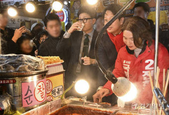 한동훈 비대위원장, 의정부제일시장 방문 [포토뉴스]