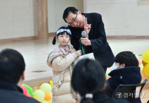 친구야, 반가워 수원 효동초 입학식 [포토뉴스]