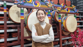 “우리는 춤추고 노래하는 21세기 예인”…안영화 예기 대표