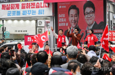 군포시 산본로데오거리 찾은 한동훈 [포토뉴스]