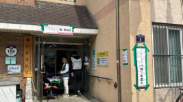 어디든 찍으세요 비례 투표용지 빈칸에 유권자-안내요원 설전 [수원 투표현장]
