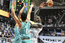 KT, KBL 챔피언결정전 2차전 KCC에 101-97로 승리 [포토뉴스]