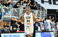KT, KBL 챔피언결정전 2차전 KCC에 101-97로 승리 [포토뉴스]