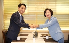 민주 조정식, 22대 첫 국회의장 후보 사퇴...추미애 지지