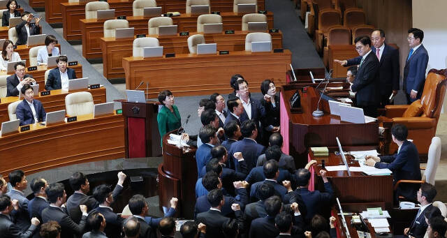 이진숙 후보자 청문회, 여야 강한 대립으로 공방 심화
