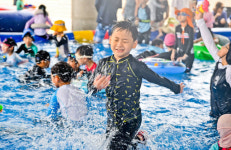 물놀이 하며 더위 식혀요…2024 안산 여르미오페스티벌 개최 [포토뉴스]