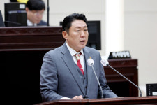 신충식 인천시의원 “광역버스, 청각장애인 위한 문자안내판 필요”
