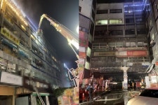경기 안산 모텔 영업 상가 화재...투숙객 등 52명 구조