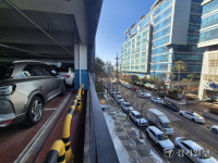 “불합리 행정” vs “공공편의”… 공영주차장 민관 소송전