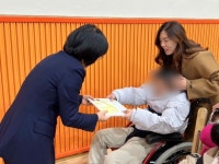 신입생 ‘책 선물’… 책장 넘기면 ‘꿈의 날개’ [‘읽걷쓰’로 성장하는 인천 학생①]