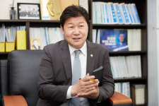 김진석 용인특례시의회 자치행정위원장 “정책과 시민 간 건강한 가교될 것” [의정포커스]