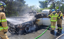 평택 1번 국도서 달리던 승용차 화재...인명 피해 없어