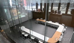 소장품 구입비 ‘0원’... 찬밥신세 ‘백남준’ [홀대받는 백남준아트센터]