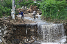쑥대밭 된 가평 신상리 마을 [포토뉴스]