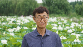 주민 손으로 가꾼 연꽃 쉼터, 道 최고로 피다…오건호 고양 행신2동 주민자치회장