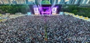 폭염 뚫은 ‘락 스피릿’… 15만 세계인 ‘함성 폭발’ [2025 인천펜타포트 락 페스티벌]