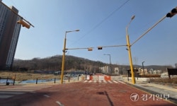 대기업 믿었는데…경기 광주 탄벌동 공사비 체불 공방 [현장, 그곳&]
