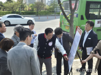 이현재 하남시장 “강일~미사 선개통 추진”…버스타고 교통대책 점검