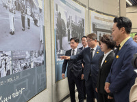추미애, 노무현 전 대통령 17주기 추모…“개혁의 저항 넘어야”