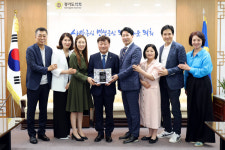 한유총 경기도지회, 남종섭 경기도의회 의장 등에 감사패