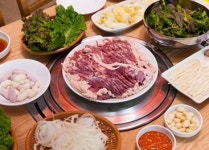 메뉴소개-미덕황토참숯불생오리