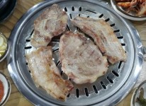 뚱돼지 숯불갈비-증심사 우수외식업지구 맛집