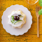 마리_꽃찬기 5가지 색상 앞접시 디저트접시 찬기 반찬그릇 한식그릇 혼수그릇 국내산도자기 예단그릇 작가도자기 : 홈앤키친