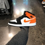 나이키 조던1 미드 블랙 오렌지 GS 554725-058 : 플라잉뉴욕