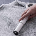 새로운 xiaomi deerma 휴대용 린트 리무버 헤어 볼 트리머 스웨터 리무버 7000r/min 모터 트리머 숨겨진 끈적 헤어 튜브 : 픽몬스터