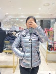 [MONCLER]몽클레르 여성 베이디 라미네이트 메탈 다운 패딩 점퍼 4688405 C0291 910 : NC평촌점 끌린느