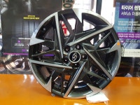 2020년더뉴그랜져IG/그랜져IG 페이스리프트 19인치 휠 G8720  사용중인 휠 타이어 대품가능 : 수원타이어월드