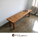 해찬솔 소나무 통원목 에코 1400긴벤치 원목의자_tr/원목식탁의자/우드슬랩/카페의자 : 프라이드리빙