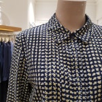 BCBG 스터프 프린트 블라우스 B0A2B426  32 : 롯데아울렛 율하점 BCBG
