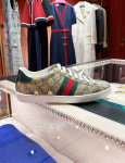구찌 벌 프린트 GG 수프림 여성구찌 에이스 스니커즈 / GUCCI BEE PRINTED GG SUPREME WOMENS ACE SNEAKERS [550051 9N020] : 프랑크뮤즈