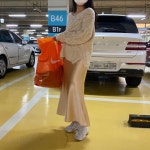 루즈핏 펀칭 꽈배기 브이넥 울 니트 : 연로그