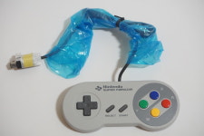 [중고] WII 닌텐도 위 클럽 닌텐도 한정 슈퍼패미컴 컨트롤러 정품 : 애기와멍멍이
