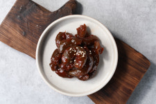 순창 김용순전통식품 청매실장아찌 500g(국산 수제장아찌) : 김용순전통식품