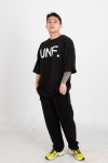 짐웨어 유엔에프 시그니쳐라벨 오버핏 반팔 블랙 : UNF.