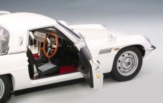 AUTOart 1/18마쯔다 코스모 스포츠 (화이트) 완제품 : mac-gys