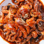양념 용두동 쭈꾸미볶음 매운맛 캠핑 쭈꾸미 300g 1팩 : 팬더박스