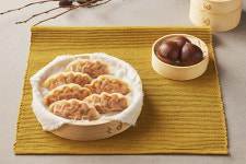 엄지식품 엄지 왕교자만두1.05kg 냉동 에어프라이어 업소용 대용량 만두 : 바로키친