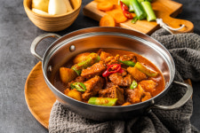 [국내산] 무등산식당 매운 돼지갈비찜 캠핑 술안주 : 무등산식당