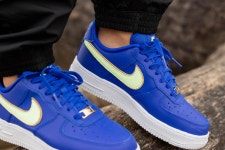 나이키 에어 포스 1 07 에센셜 로우 블루 볼트 AO2132-402 : 달나라 구매대행