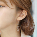 실버 925 데일리 레이어드 웨이브 관통형 드롭 롱 귀걸이 E015 : 에르모사제이x제이미