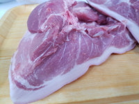 육자재 한돈 앞다리살 1kg 수육용 찌개용 구이용 캠핑 보쌈 돼지찌개 냉장 : 홈N미트