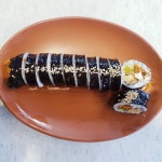 [울산 남구,중구 일부 배달] 기본에 충실한 원조김밥 1줄 [수암 김밥일번지] : 동네시장 장보기