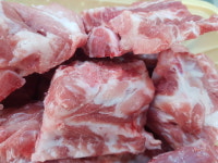 육자재 한돈 절단 감자탕뼈 3kg 등뼈 목뼈 감자탕재료 해장국 뼈다귀 해장국용 : 홈N미트